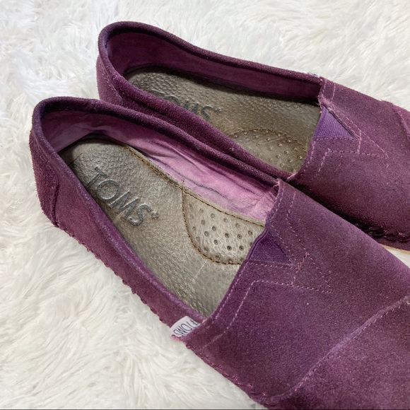 Women’s Burgundy Suede Toms Slip-Ons Size 6.5 - Picture 4 of 5